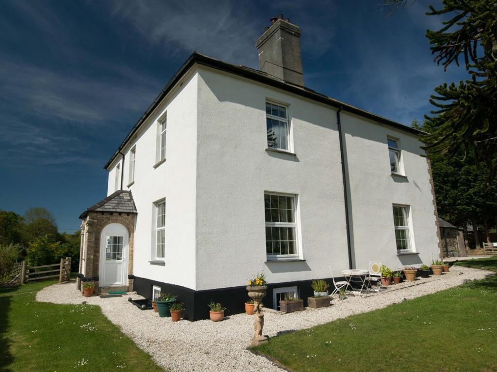 Poole Farm Bed & Breakfast Лонсестън Екстериор снимка